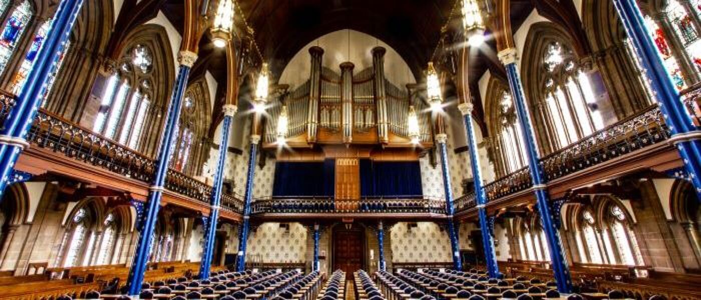 Image of the inside of Bute Hall chairs and decor