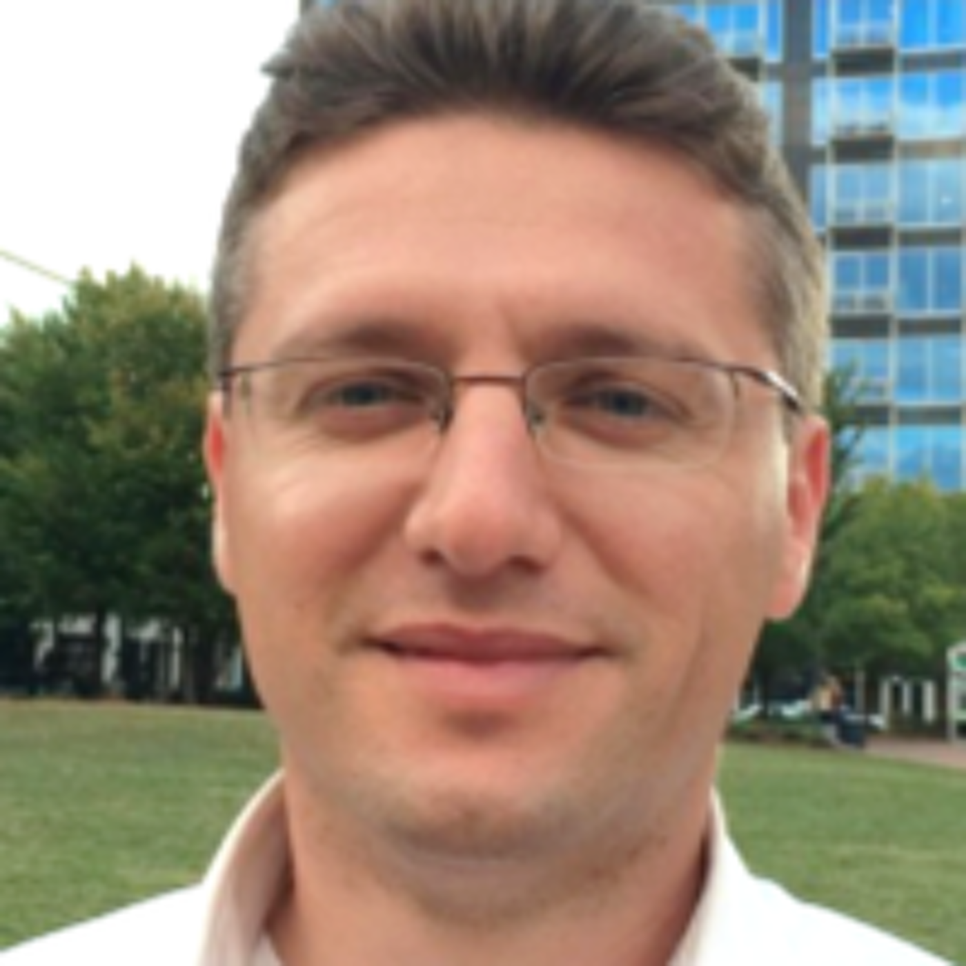 Adrian Florea Headshot