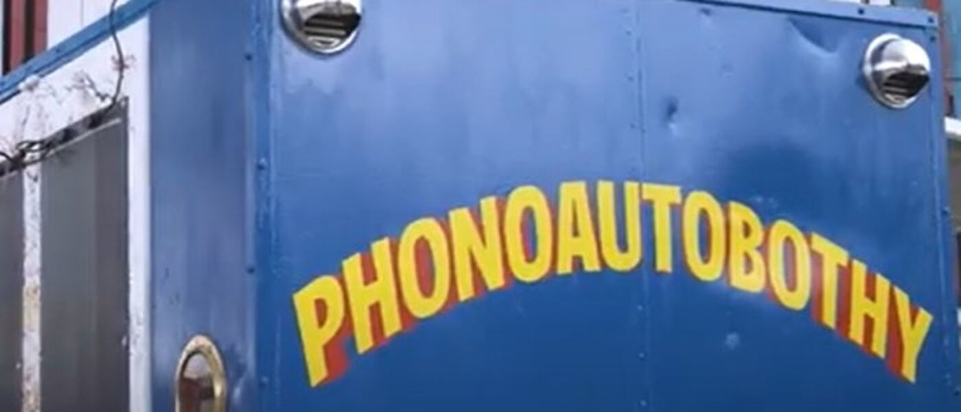Phonoautobothy - mobile sustainable music production trailer