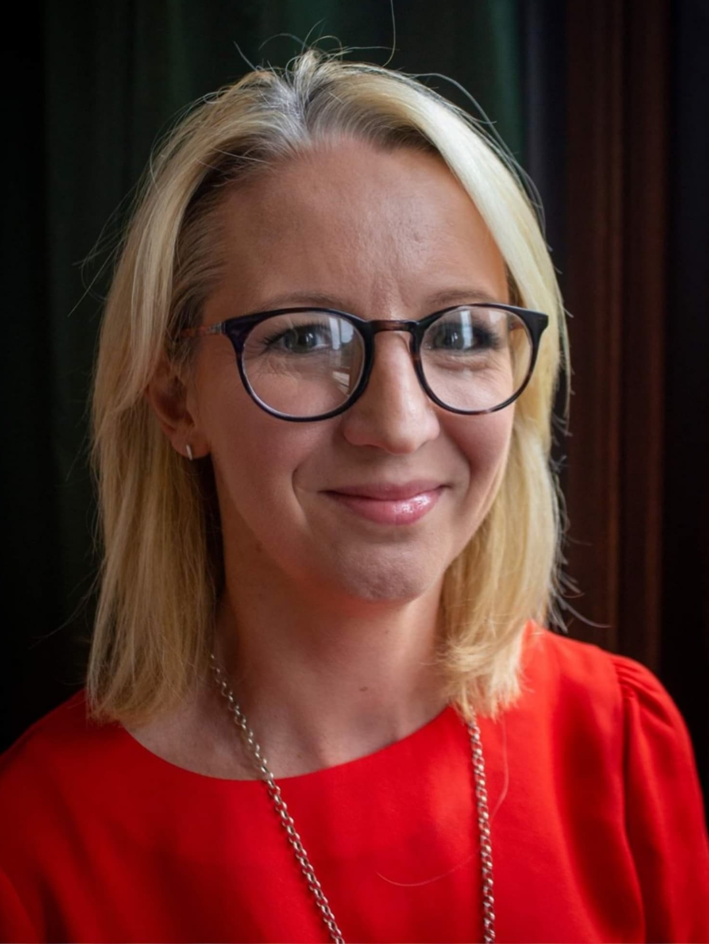 Christine McKee Headshot