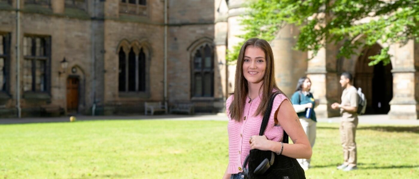 Students in the Quadrangles of the Gilbert Scott Building