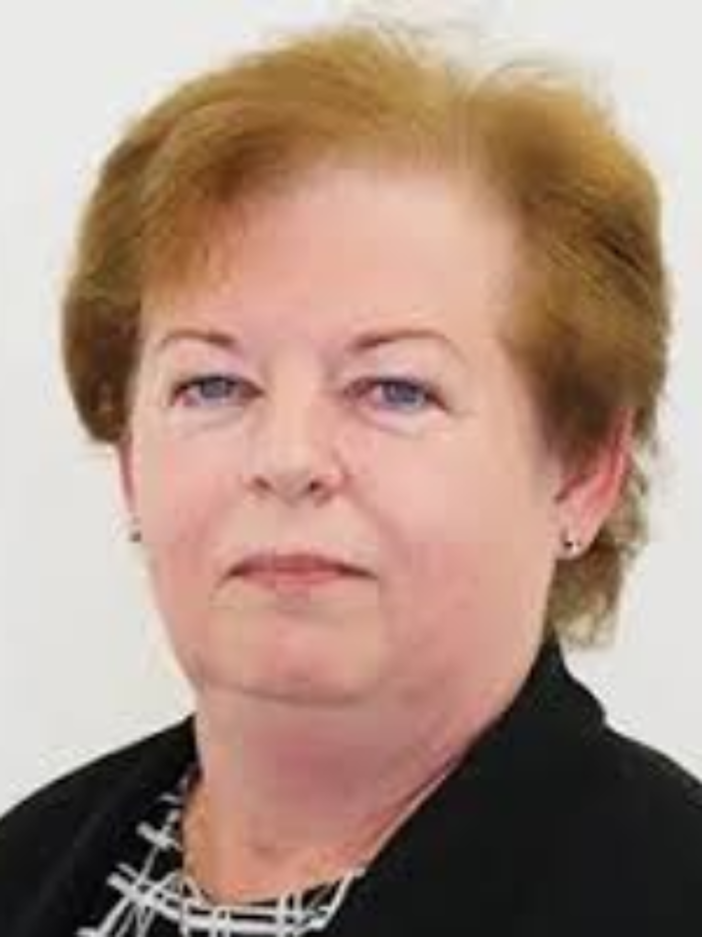 Arlene Headshot
