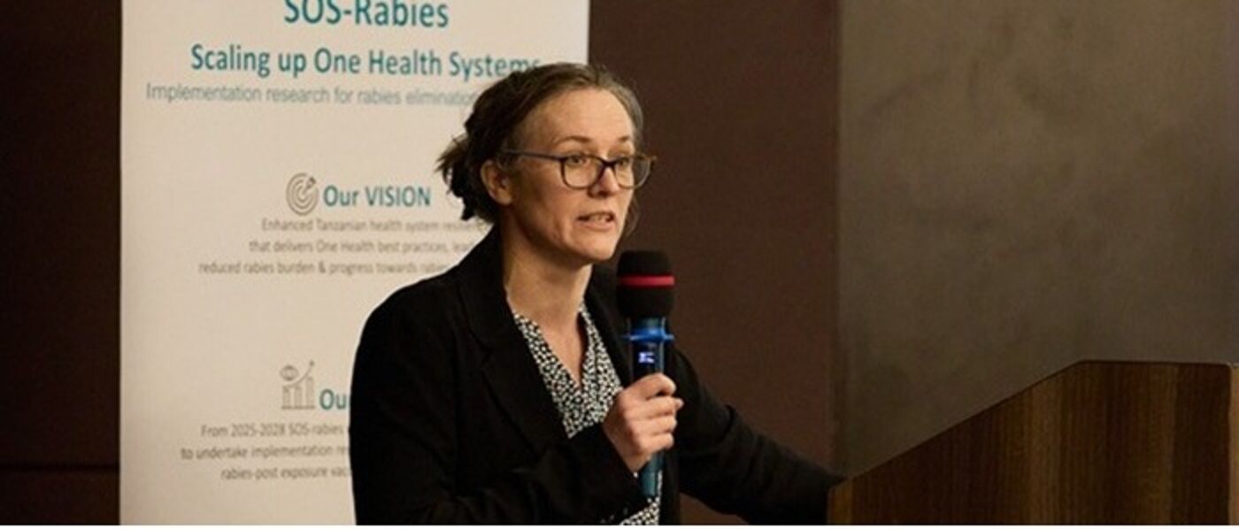 Katie Hampson talking into microphone