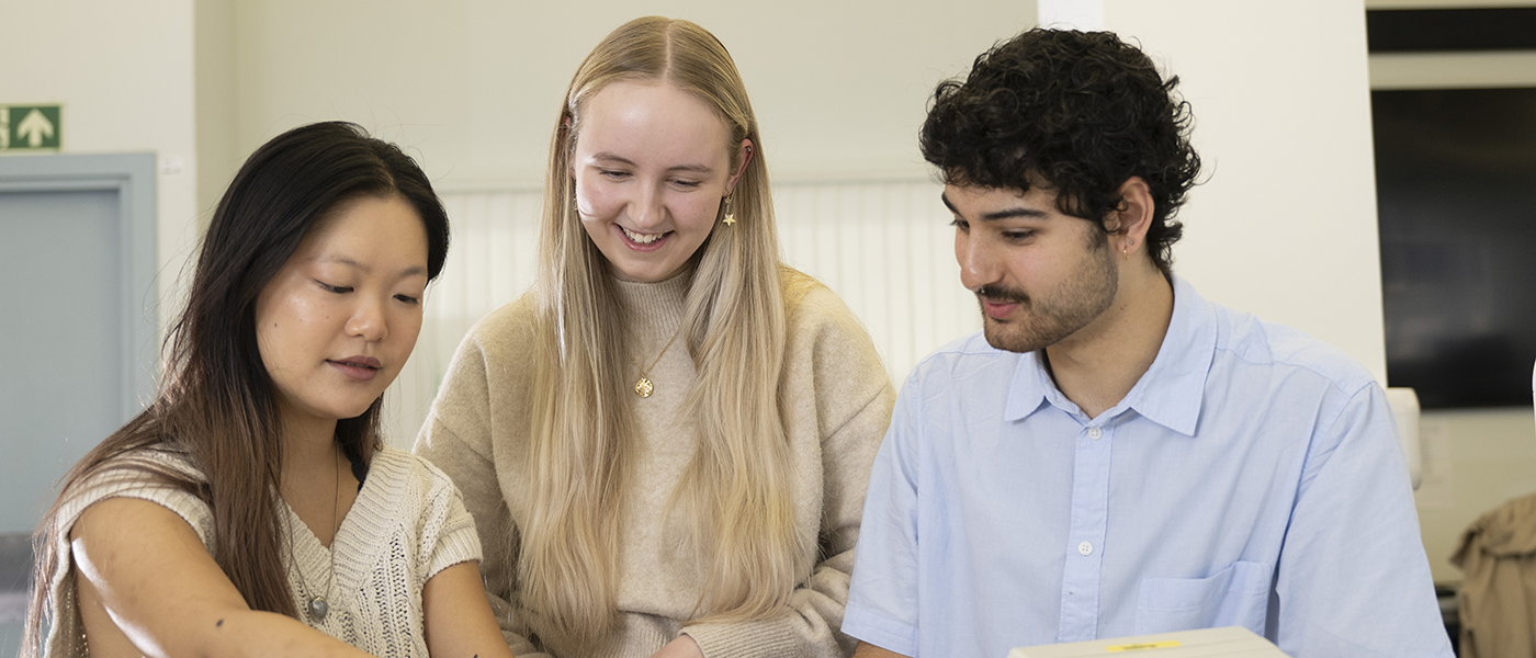 Physics and Engineering students, University of Glasgow