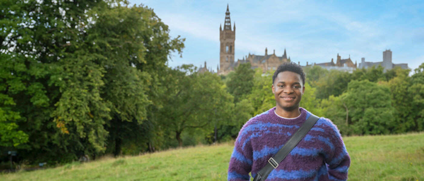 A student in Kelvingrove Park