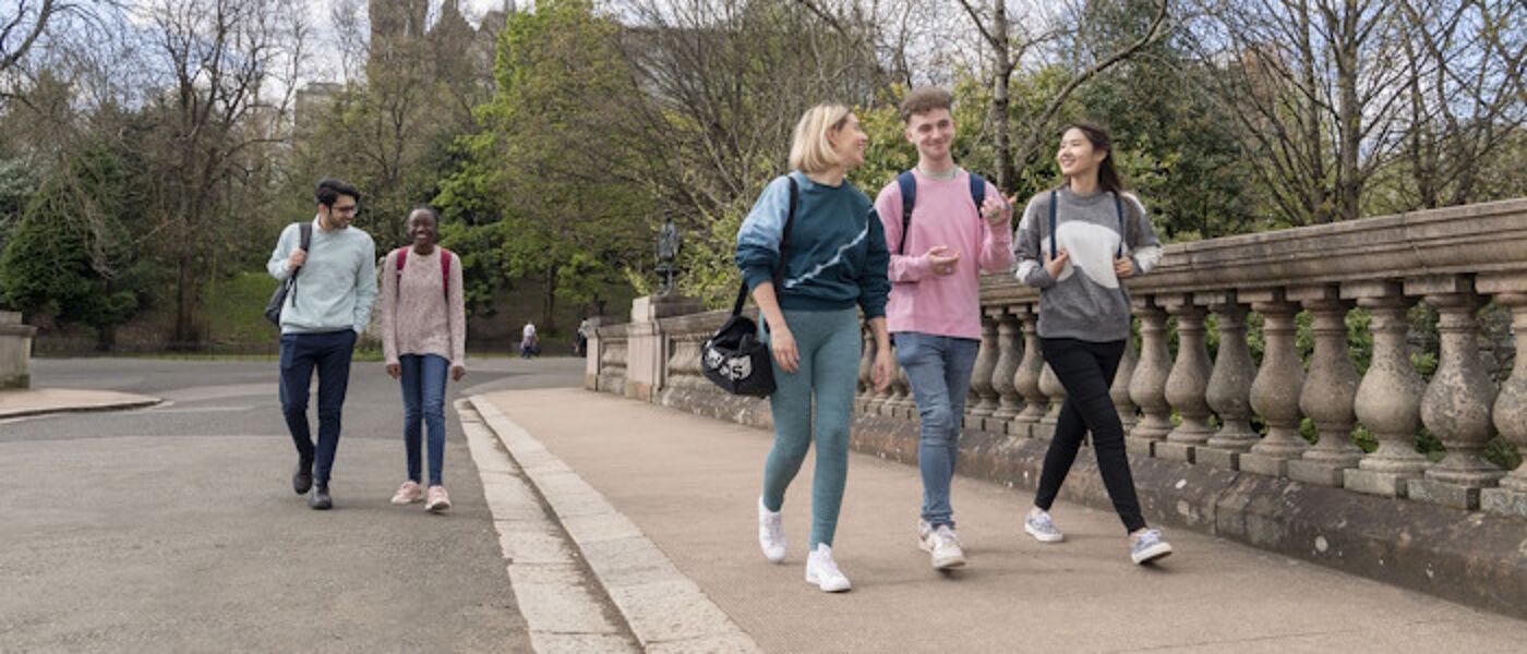 Students in Kelvingrove
