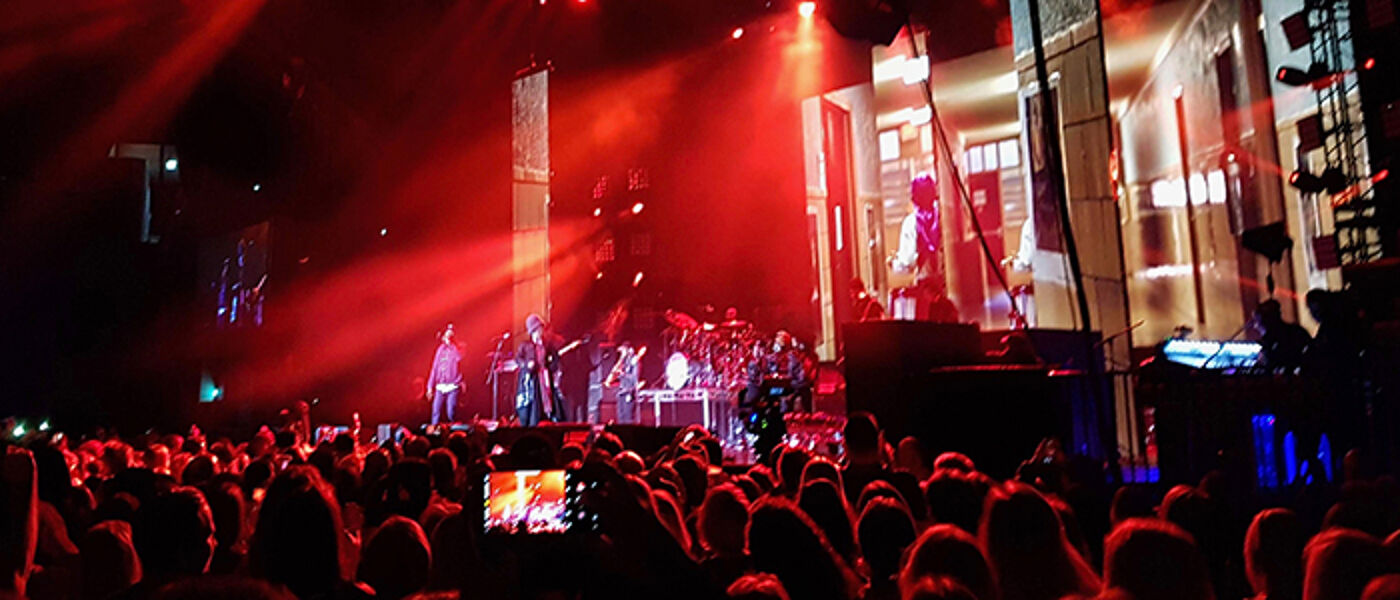 A live gig from the audience's perspective